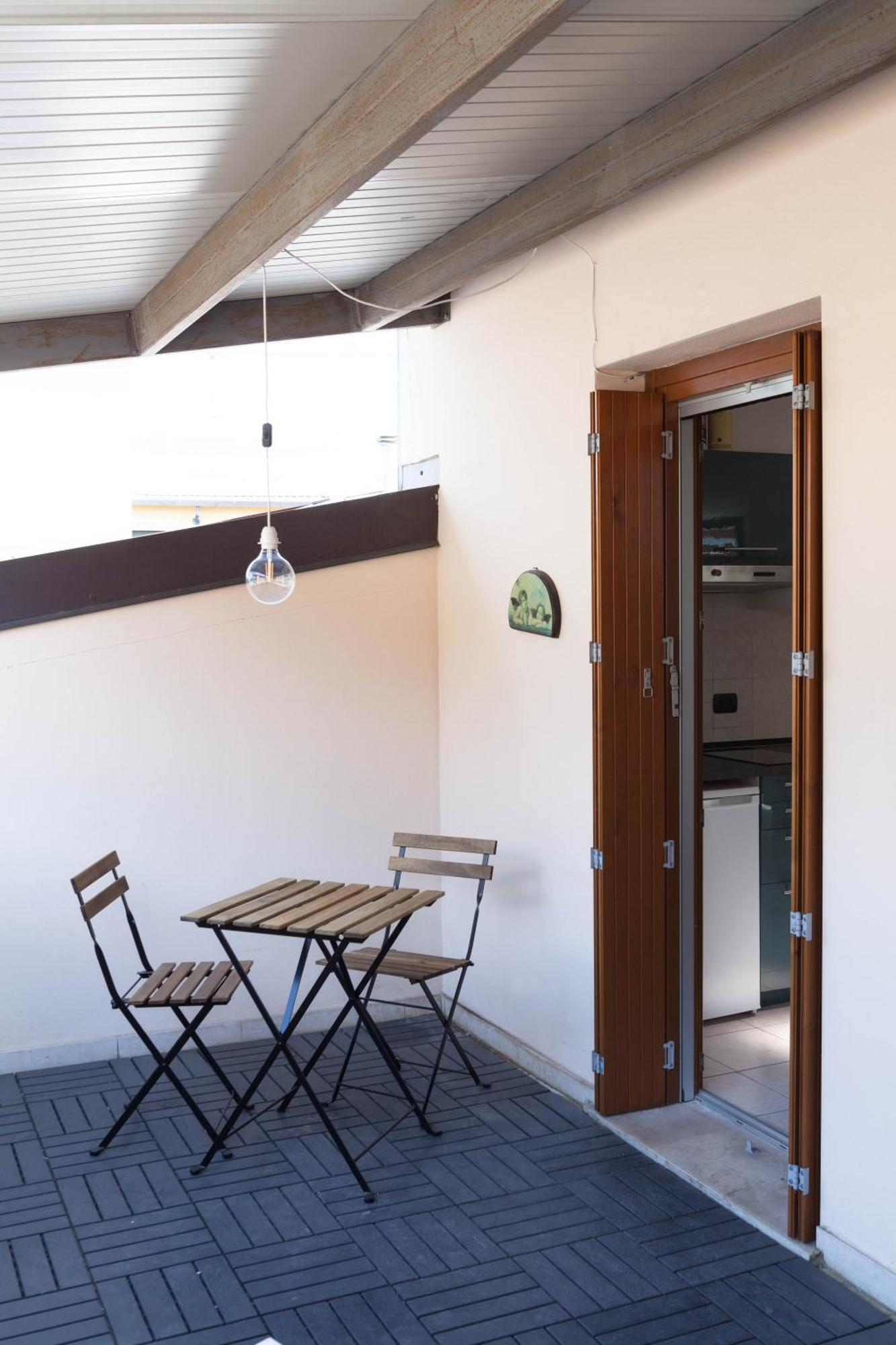 Terrace Apartment Close To Metro Station Milano Exterior foto